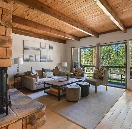 Alpine Basecamp Lake Tahoe With Private Garage